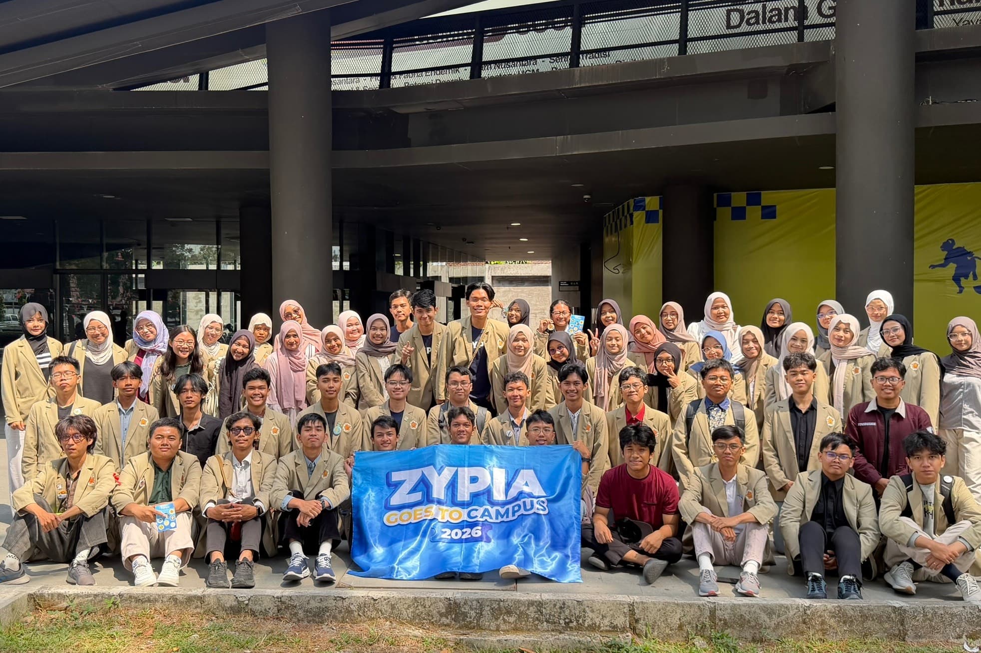 Zypia Goes to Campus - alumni diterima UGM